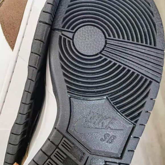Nike SB Dunk Low Pro Trail END  304292-102 main image 2